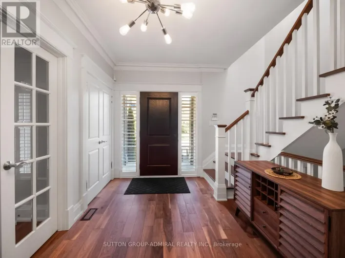 26 PUCKERIDGE CRESCENT, Toronto