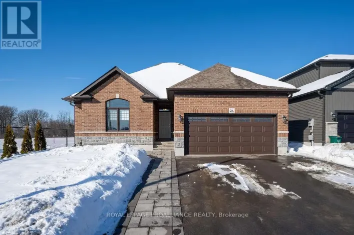 26 REDWOOD DRIVE, Belleville