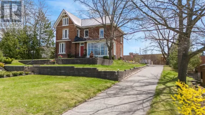 26 ROBERT STREET E, Penetanguishene