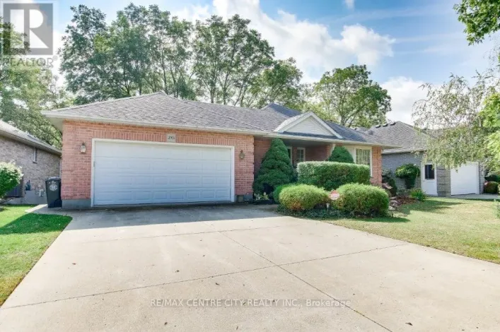 26 SYMPHONY COURT, Central Elgin