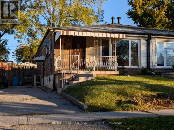 26 TRINNELL BOULEVARD, Toronto