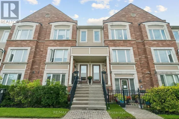 26 WALTER DOVE COURT, Aurora