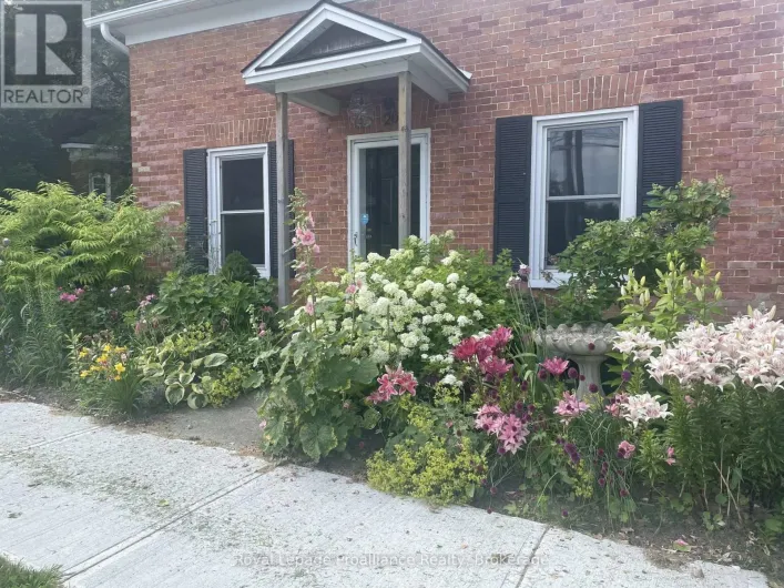 26 YORK STREET, Prince Edward County