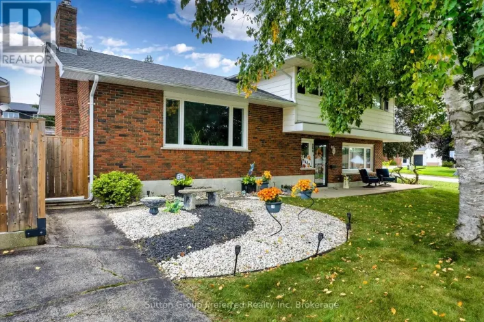 260 FERNCREST ROAD, Woodstock