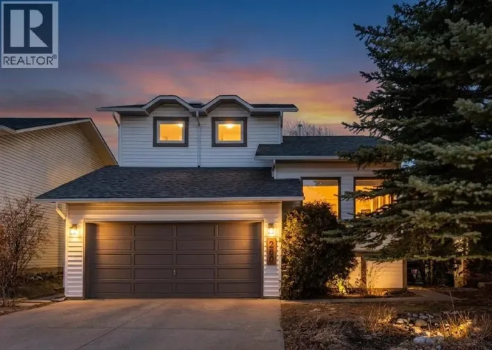 260 Hawkwood Boulevard NW, Calgary