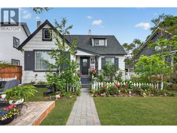 260 Lake Avenue, Kelowna
