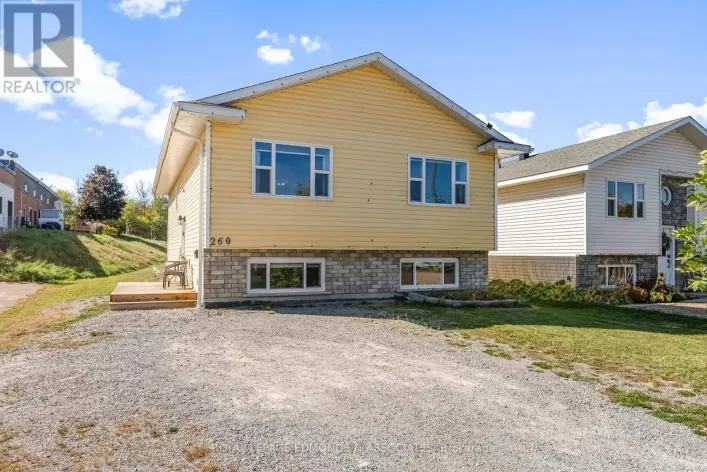 260 MCKENZIE STREET, Pembroke