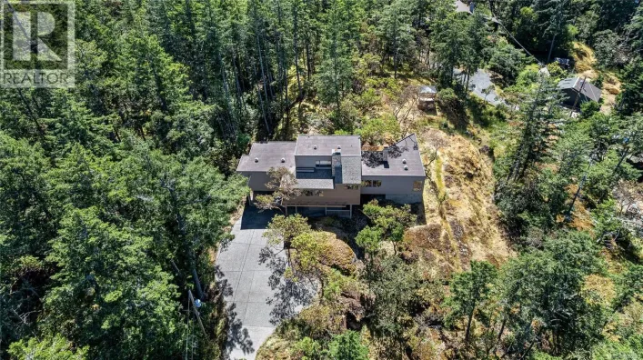 260 Moss Hill Pl, Metchosin
