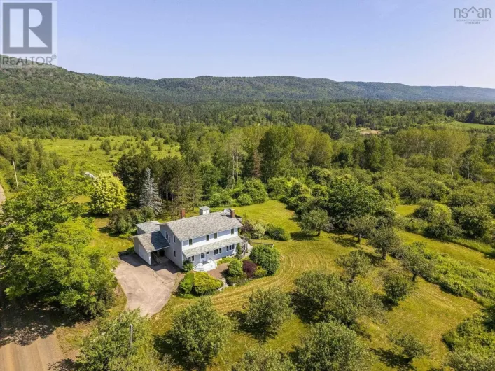 260 Phinney Mountain Road, Upper Granville