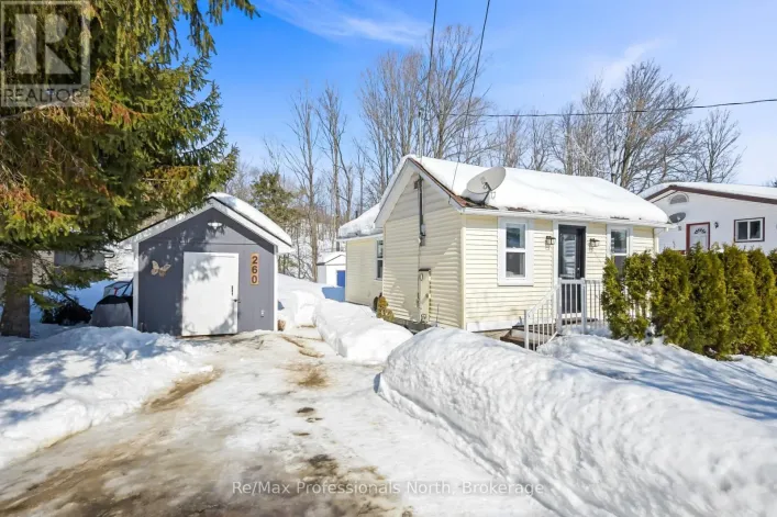 260 PRIVATE STREET, Gravenhurst)
