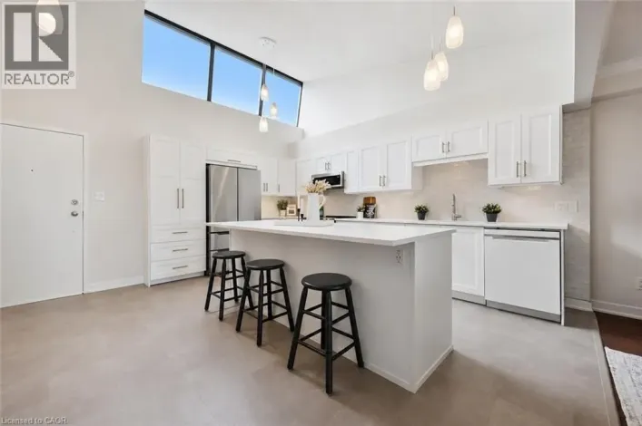 260 SHELDON Avenue N Unit# PH2, Kitchener