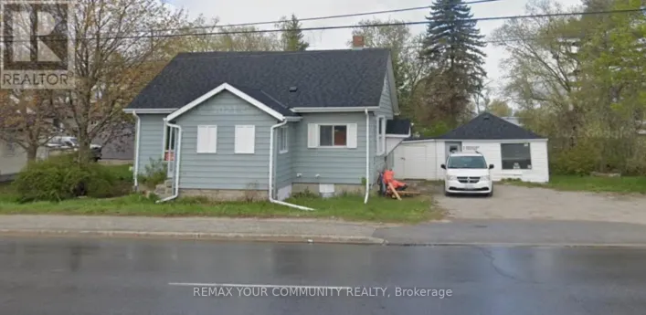 260 THE QUEENSWAY ROAD S, Georgina