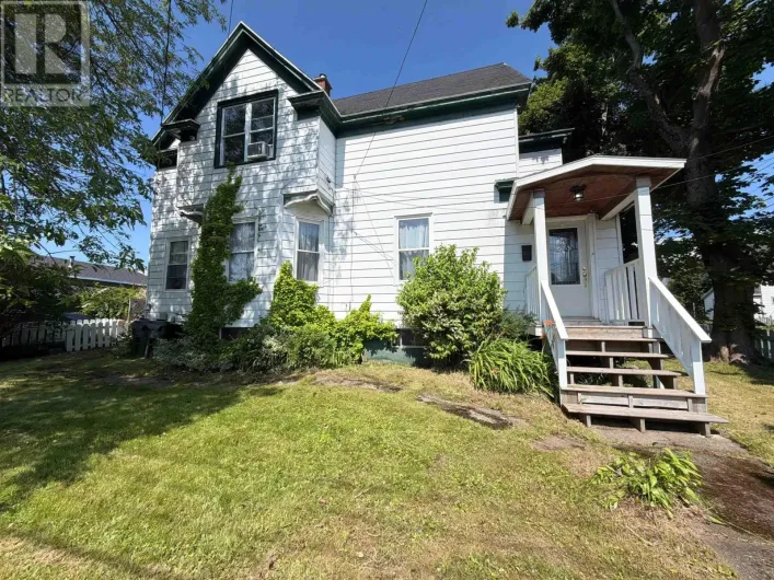 260 York Street, Glace Bay