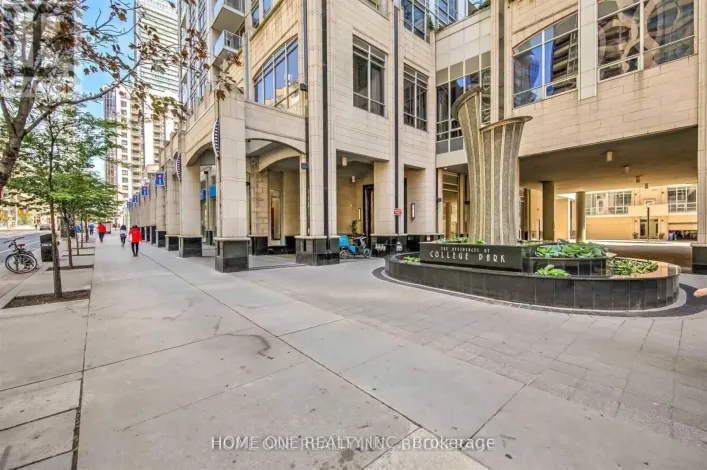2604 - 761 BAY STREET, Toronto