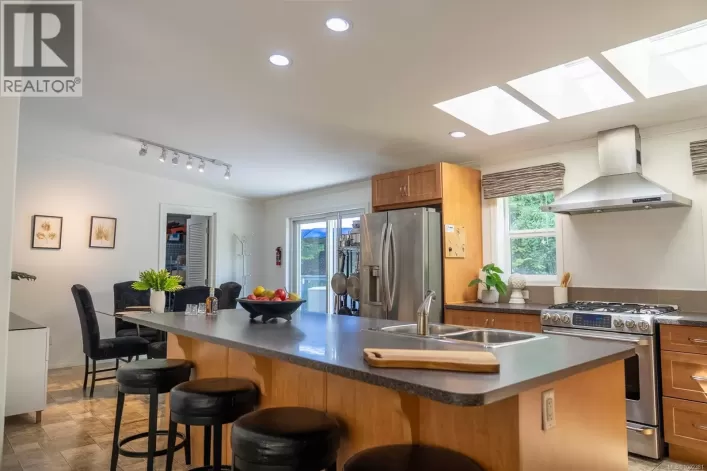 2604 Dory Way, Pender Island