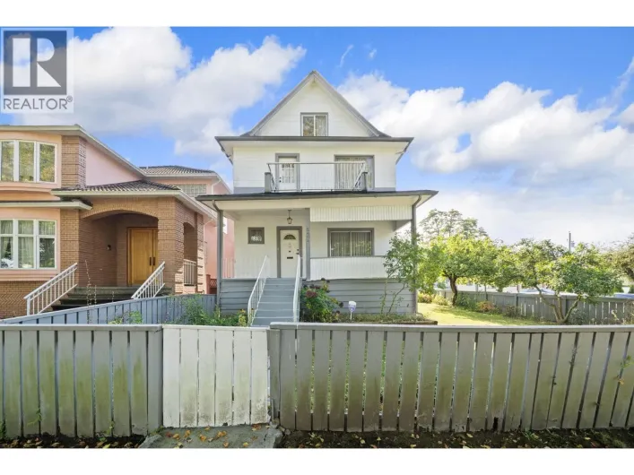 2604 E 19TH AVENUE, Vancouver