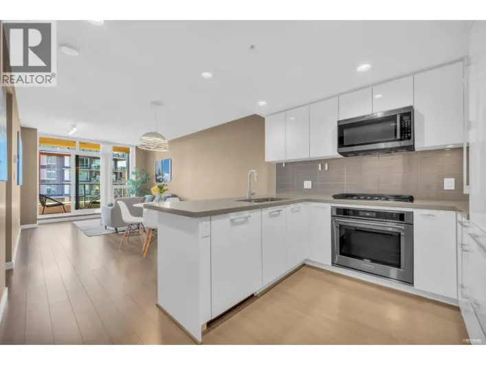 2605 3093 WINDSOR GATE, Coquitlam