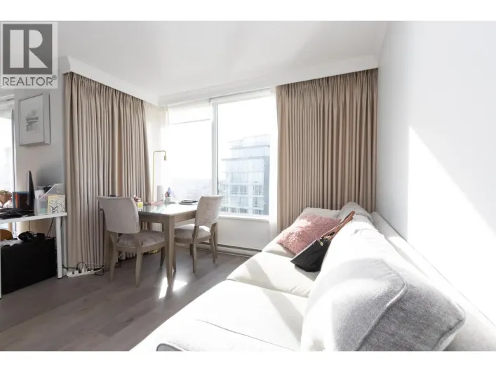 2605 33 SMITHE STREET, Vancouver