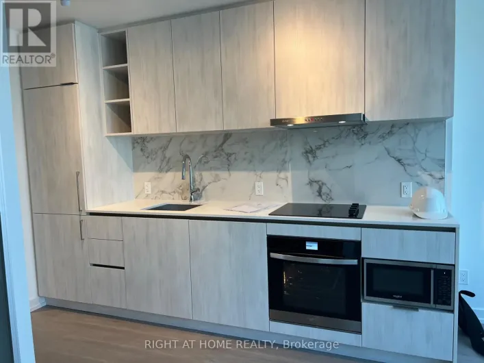 2606 - 8 WELLESLEY STREET W, Toronto