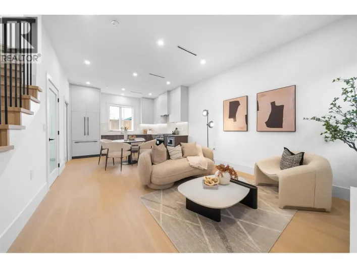 2609 DUNDAS STREET, Vancouver