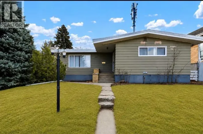 261 9 Street SW, Medicine Hat