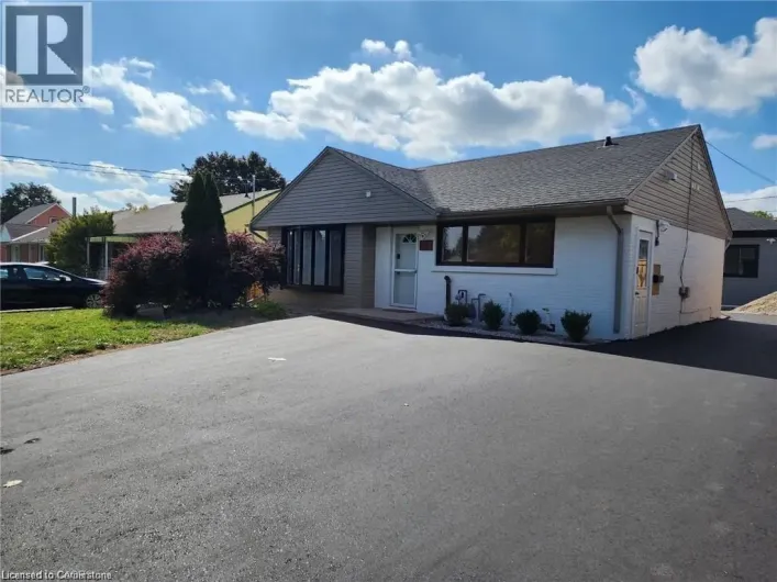 261 BELMONT Avenue W Unit# LOWER, Kitchener