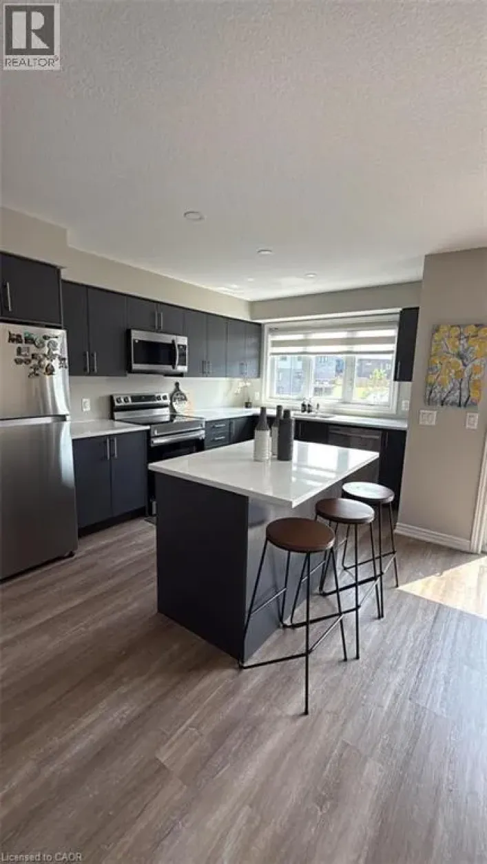 261 CHAPEL HILL Drive Unit# 45, Kitchener