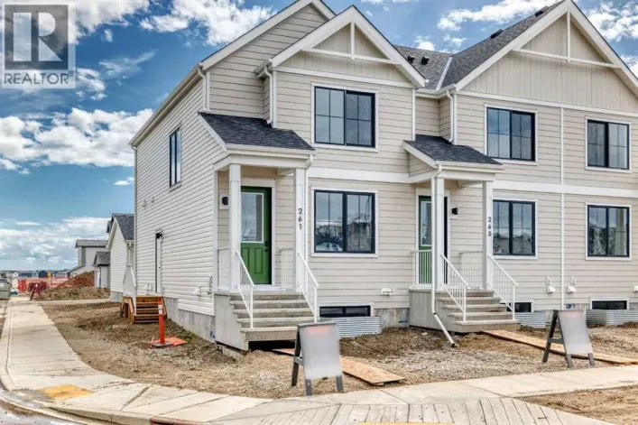 261 Heirloom Way SE, Calgary