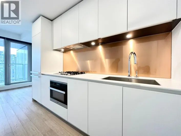 2610 1480 HOWE STREET, Vancouver