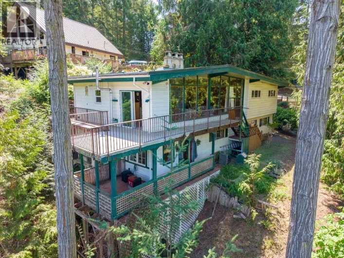 2610 GUNWHALE ROAD, Pender Island