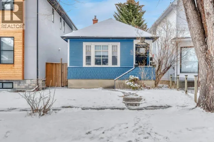2612 26A Street SW, Calgary