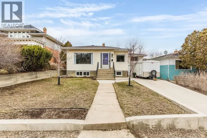 262 5 Street SE, Medicine Hat