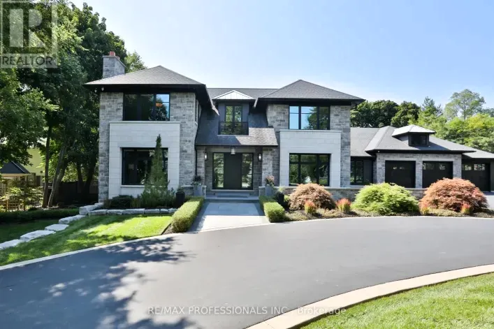 House for sale: 262 MAPLE GROVE DRIVE, Oakville