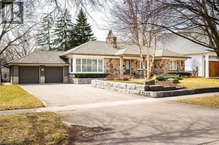 262 OAKWOOD Crescent, Oakville