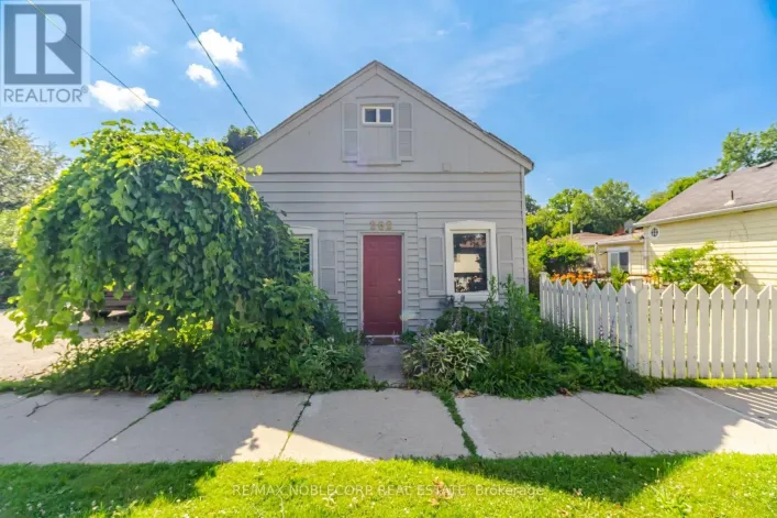 262 PINE STREET, Milton