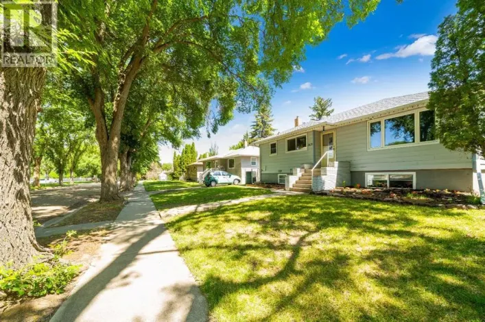 2631 16 Avenue SE, Medicine Hat