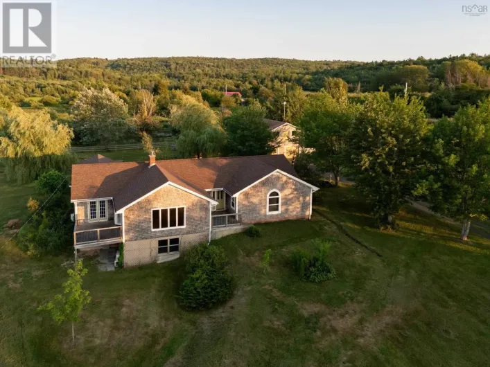 2632 Highway 201, Tupperville