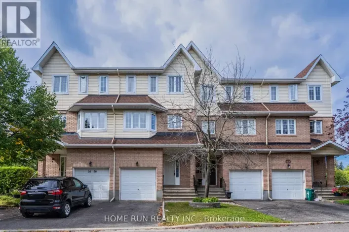 2632 PALINGS PRIVATE, Ottawa