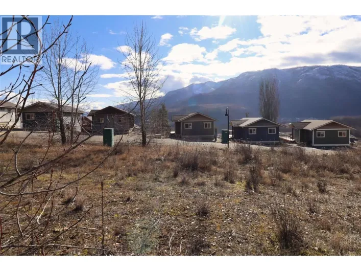 2633 Squilax Anglemont Road Unit# 151, Lee Creek