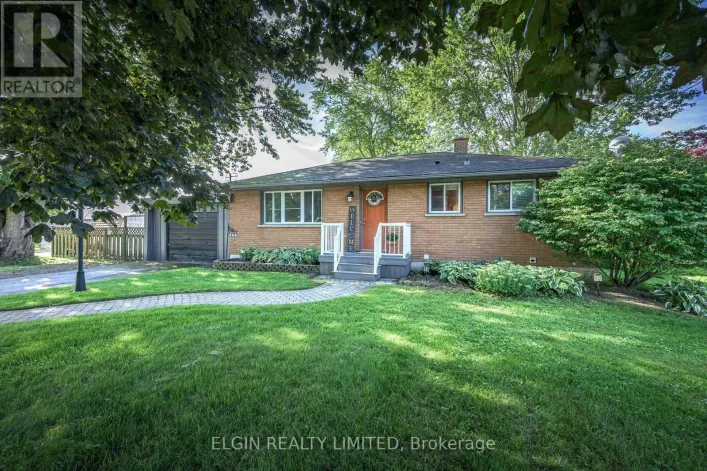 264 HILL STREET, Central Elgin
