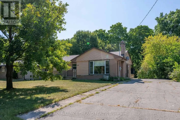 264 TROTT DRIVE, London North