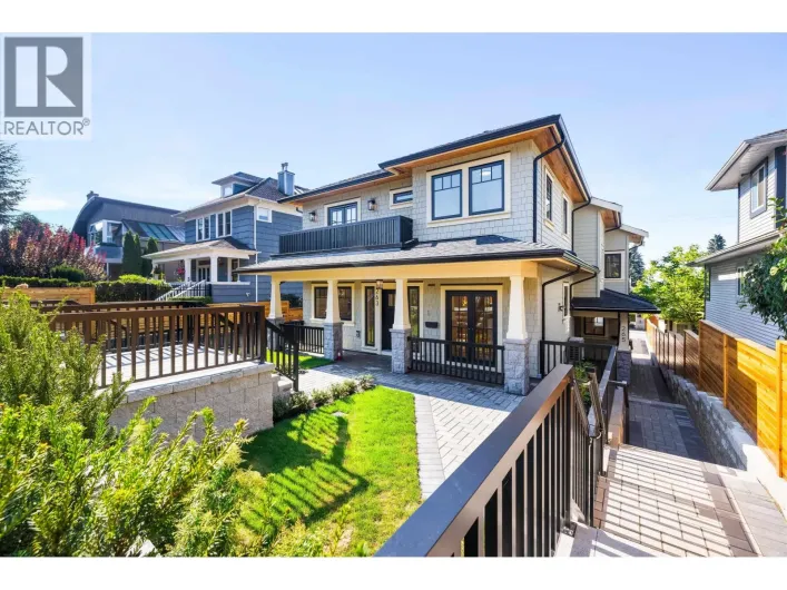 265 W 6TH STREET, North Vancouver