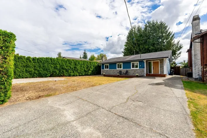 26550 28B AVENUE, Langley