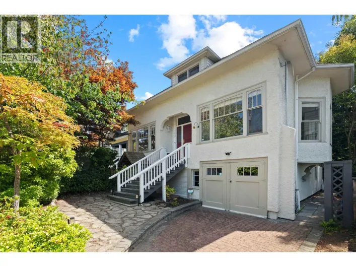 2656 W 3RD AVENUE, Vancouver