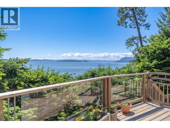 2659 SCHOONER WAY, Pender Island