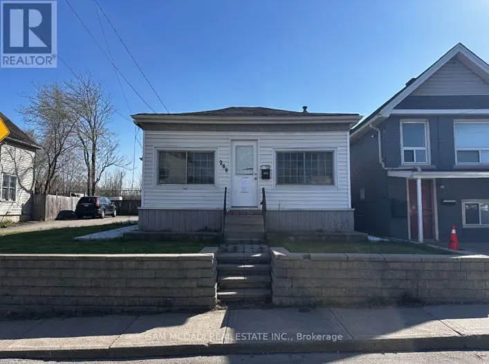 266 BEACH ROAD, Hamilton