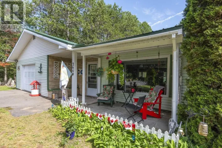 266 Hall Road, South Greenwood