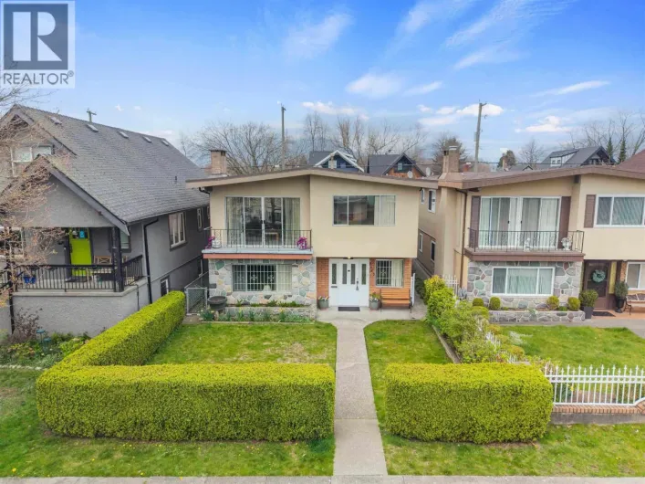 2663 DUNDAS STREET, Vancouver