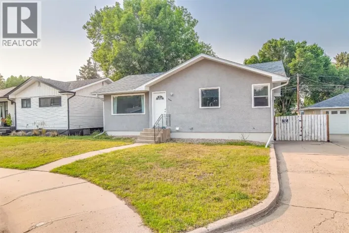 2666 Burton Place SE, Medicine Hat