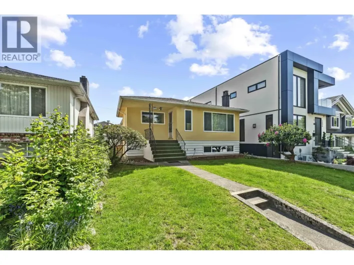 2666 WAVERLEY AVENUE, Vancouver